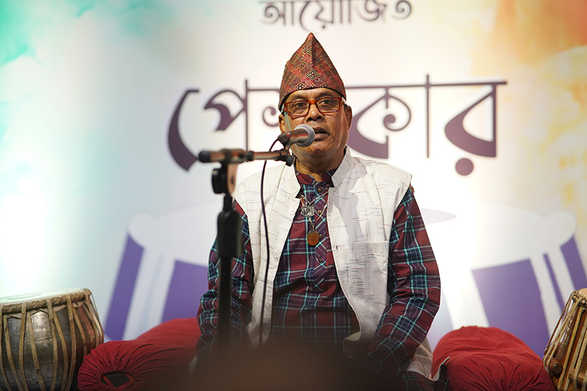 বক্তব্য প্রদান করছেন ছন্দকলার কর্ণধার রাশেদুল হাসান জীবন